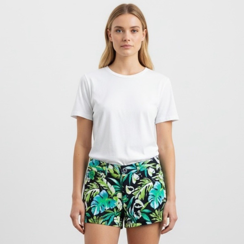 QQMy Black with Blue & Green Tropical Floral Print Green Chino Shorts